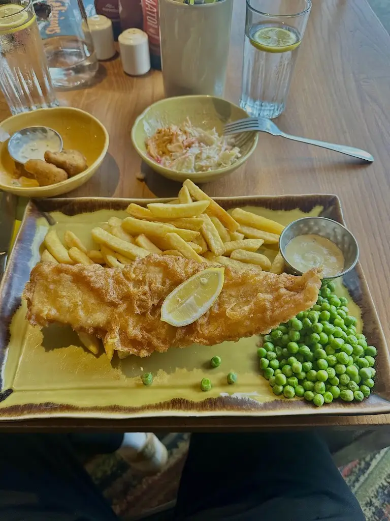 Adam_Harvester Wych Way In Droitwich_Droitwich_review