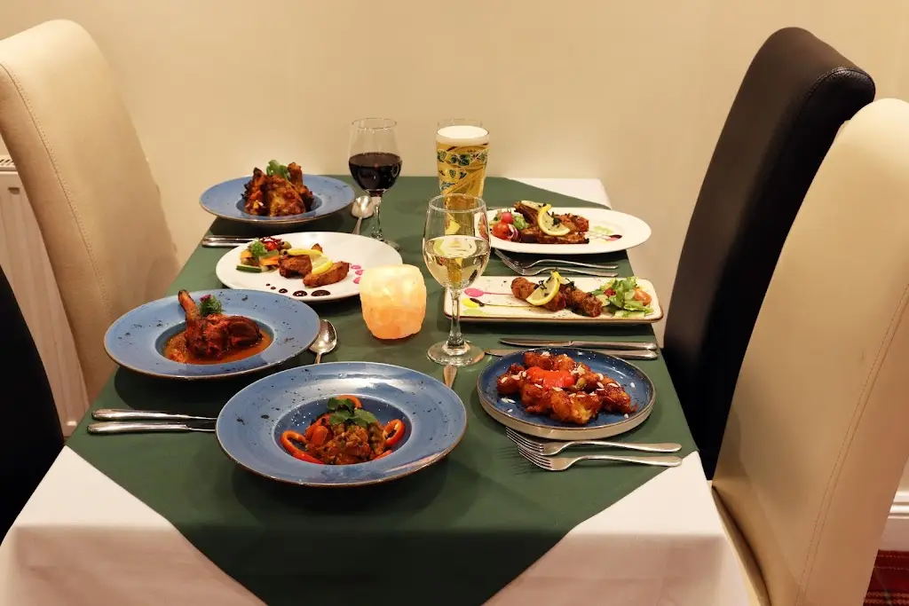 The Angan Nepalese & Indian Restaurant_Droitwich_slider_image_2