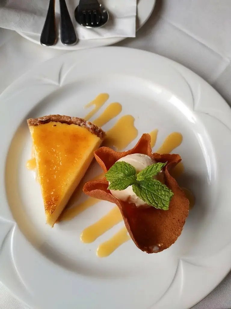 Oluseyi Nedd_Venture In Restaurant_Droitwich_review