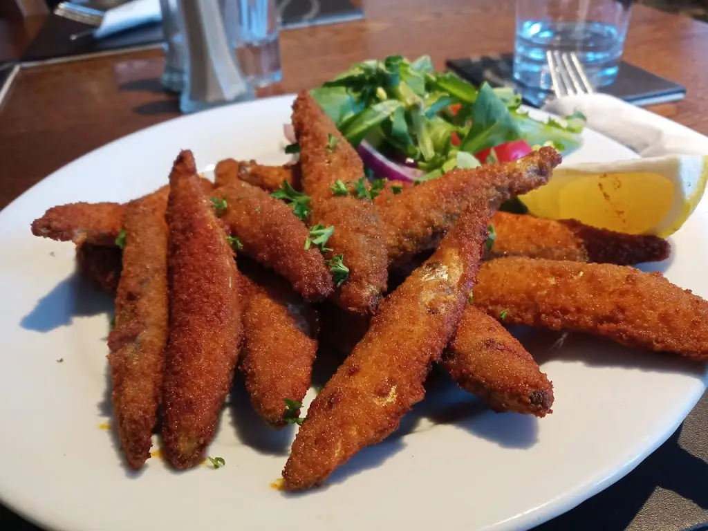 Angkana Huang_The Crown Pub, Earith_Earith_review