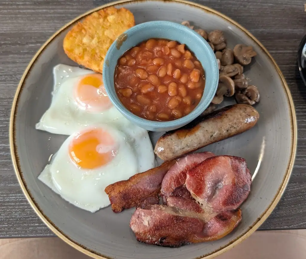 J C_Café 19_Duxford_reseña