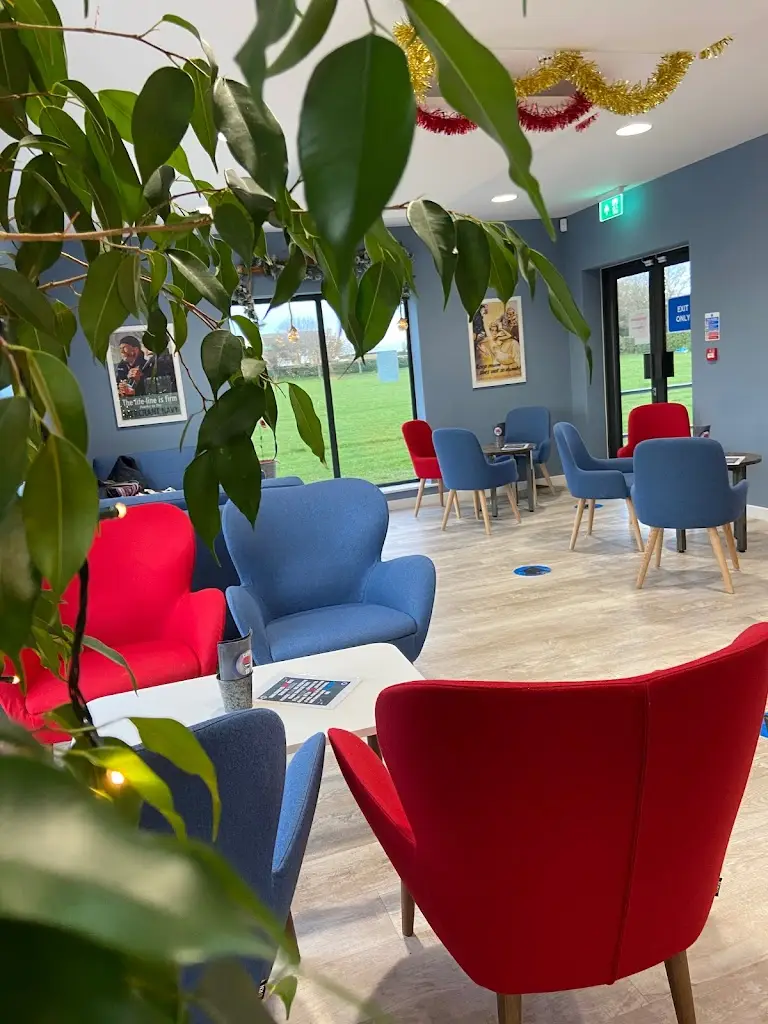 Café 19_Duxford_slider_image_1