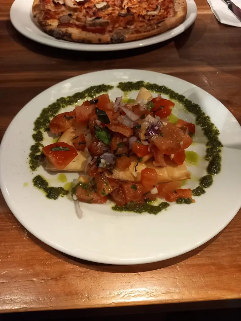 Charlie Crookes_Bella Italia - Dudley_Dudley_review