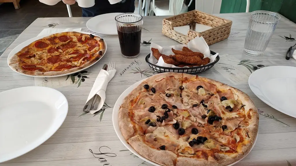 Anna Salacinska_Olive Tree_Dudley_review