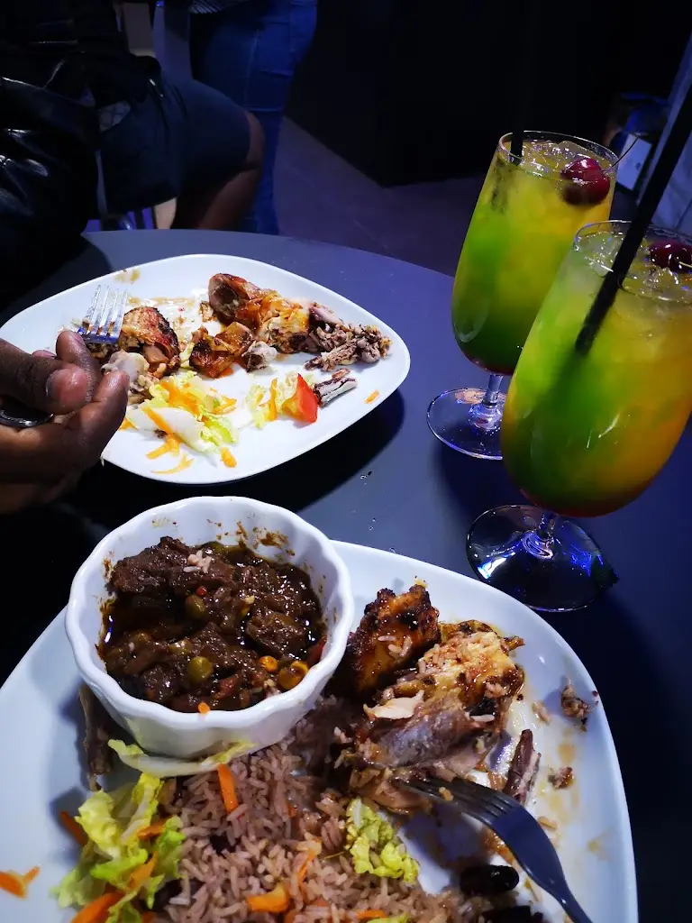 Menu_876 Lounge_Dudley_image_6