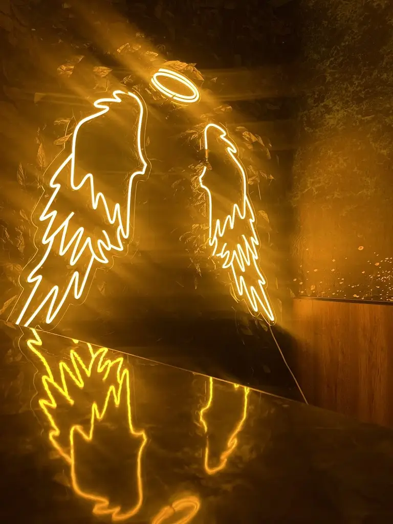 jordan ewane_The Coast Restaurant Bar_Dudley_review