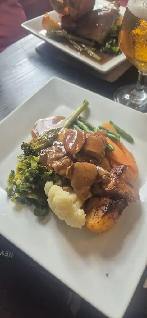 Craig Guest_The Summerhouse_Dudley_review