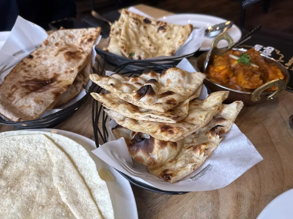 Honey Sheemar_URBAN PANJAB_Dudley_recensione