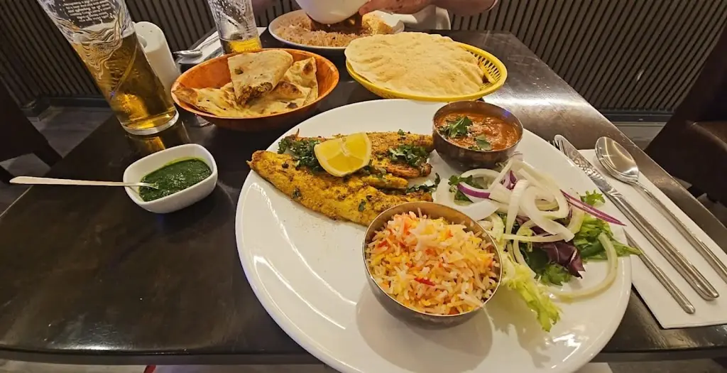 Ashley Hobbs_Delhi spice_Earl Shilton_review