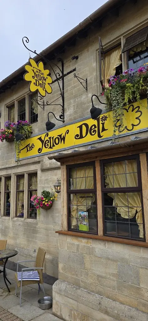 Dave Sumner Smith_The Yellow Deli_Dunkeswell_review