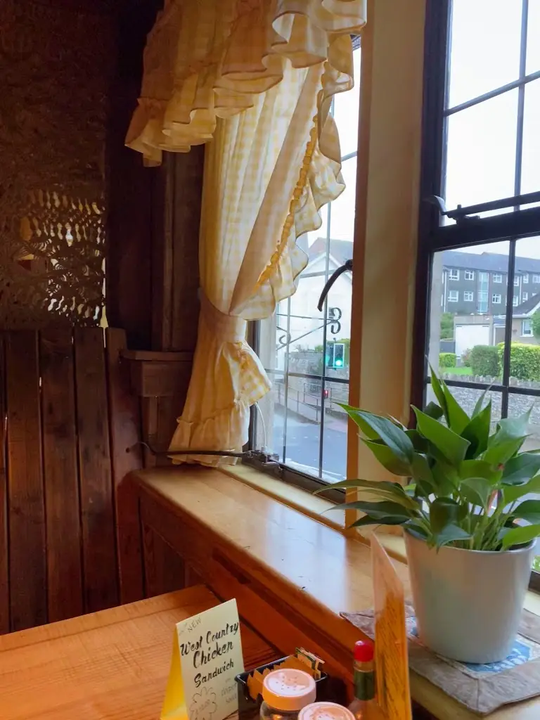 The Yellow Deli_Dunkeswell_slider_image_2