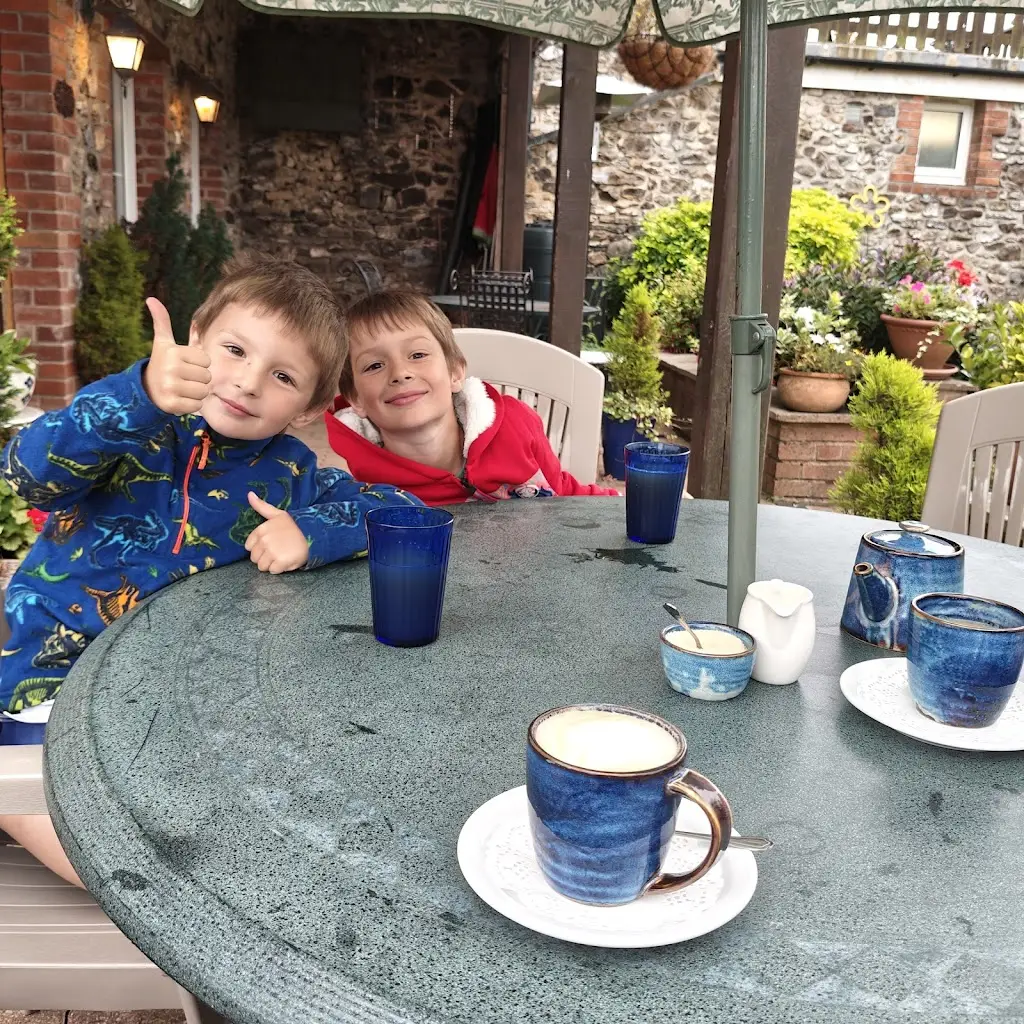 Laura Garwood_Common Loaf Bakery and Tea Room_Dunkeswell_review