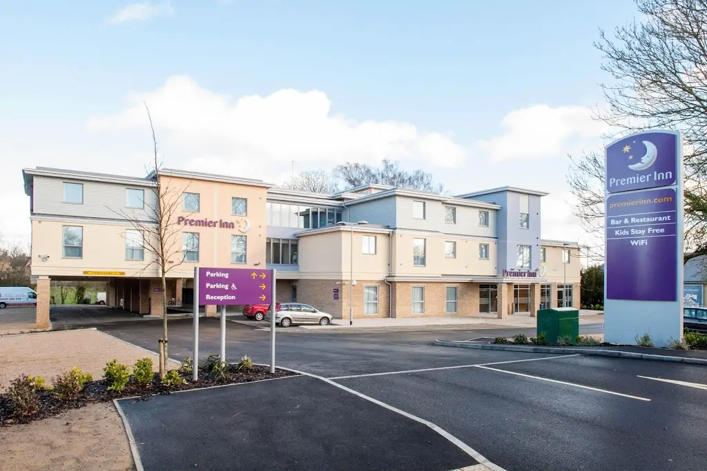 Premier Inn Witney hotel restaurant in Ducklington