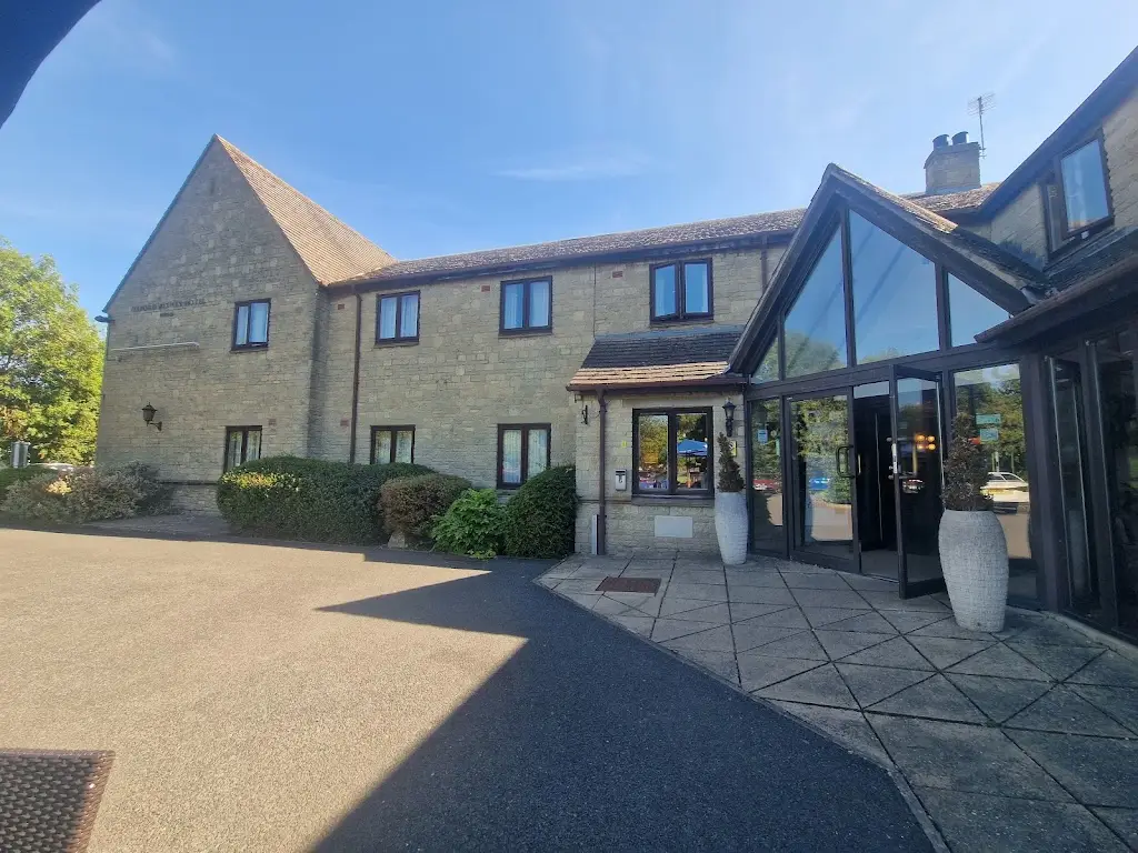 Martyn Underwood_Oxford Witney Hotel_Ducklington_review