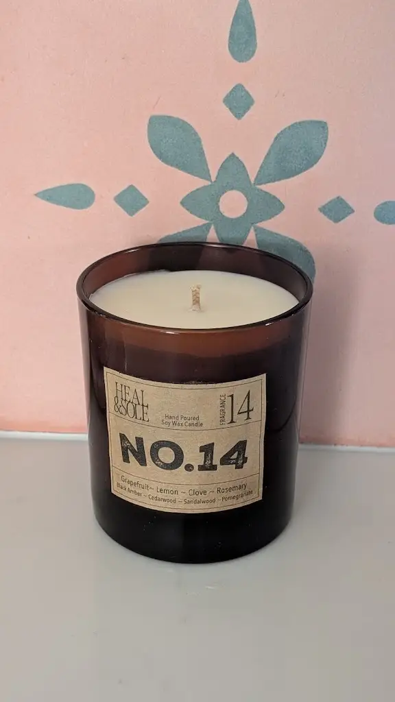 Alexandra Cox_No.14 Wesley Walk_Ducklington_recensione