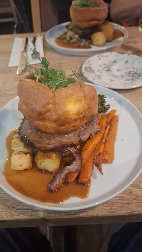 Gerry Nagle_The Hollybush_Ducklington_review