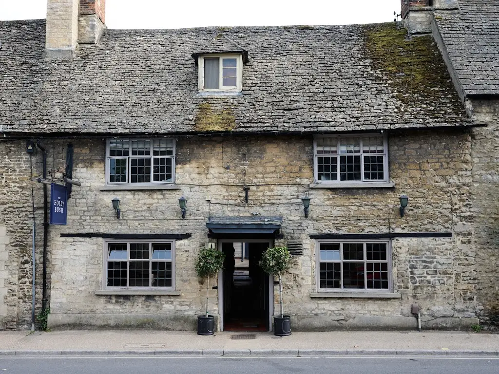 The Hollybush_Ducklington_slider_image_3