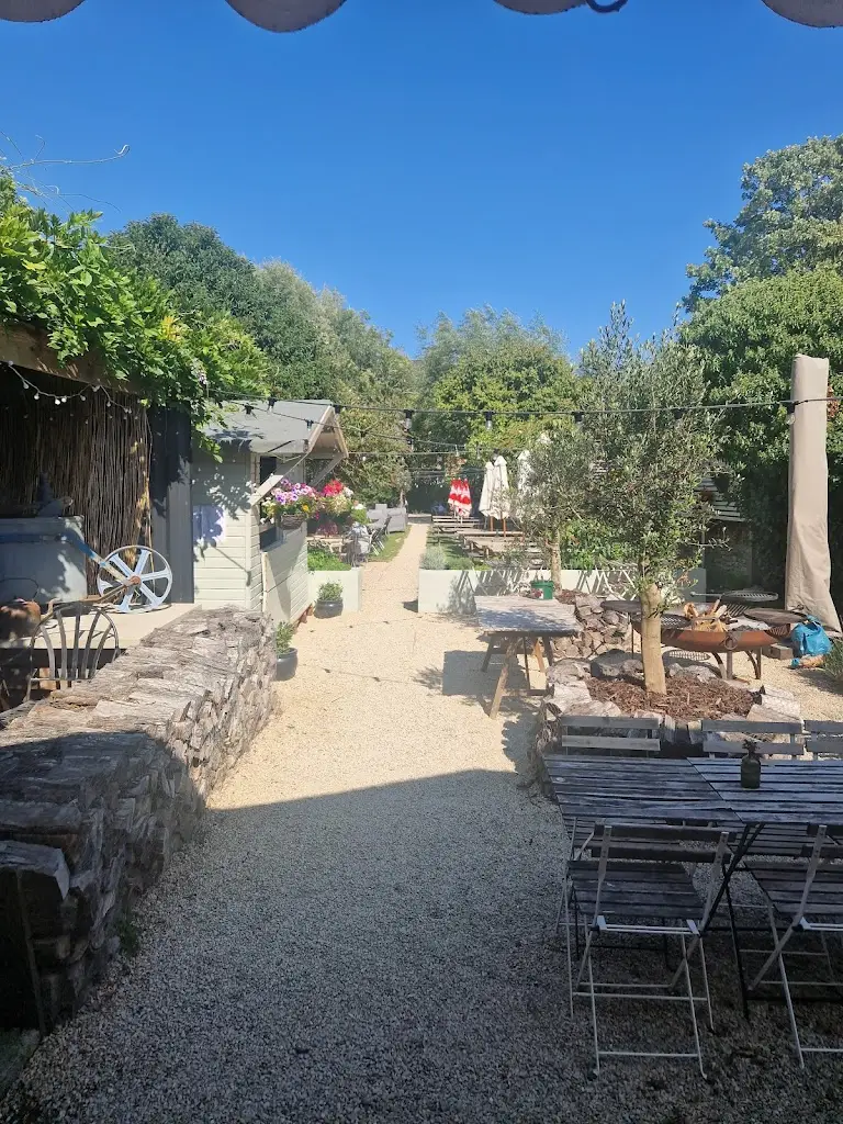 Niamh Sutton_The Plough_Ducklington_review