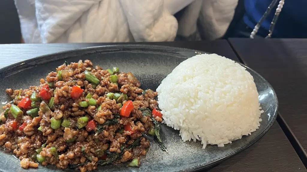 Cambodian Cuisine at the Carpenters Arms_Ducklington_slider_image_2