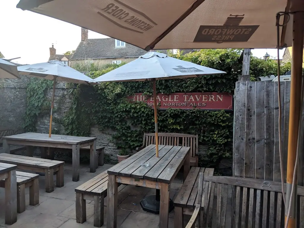 The Eagle Tavern ristorante a Ducklington