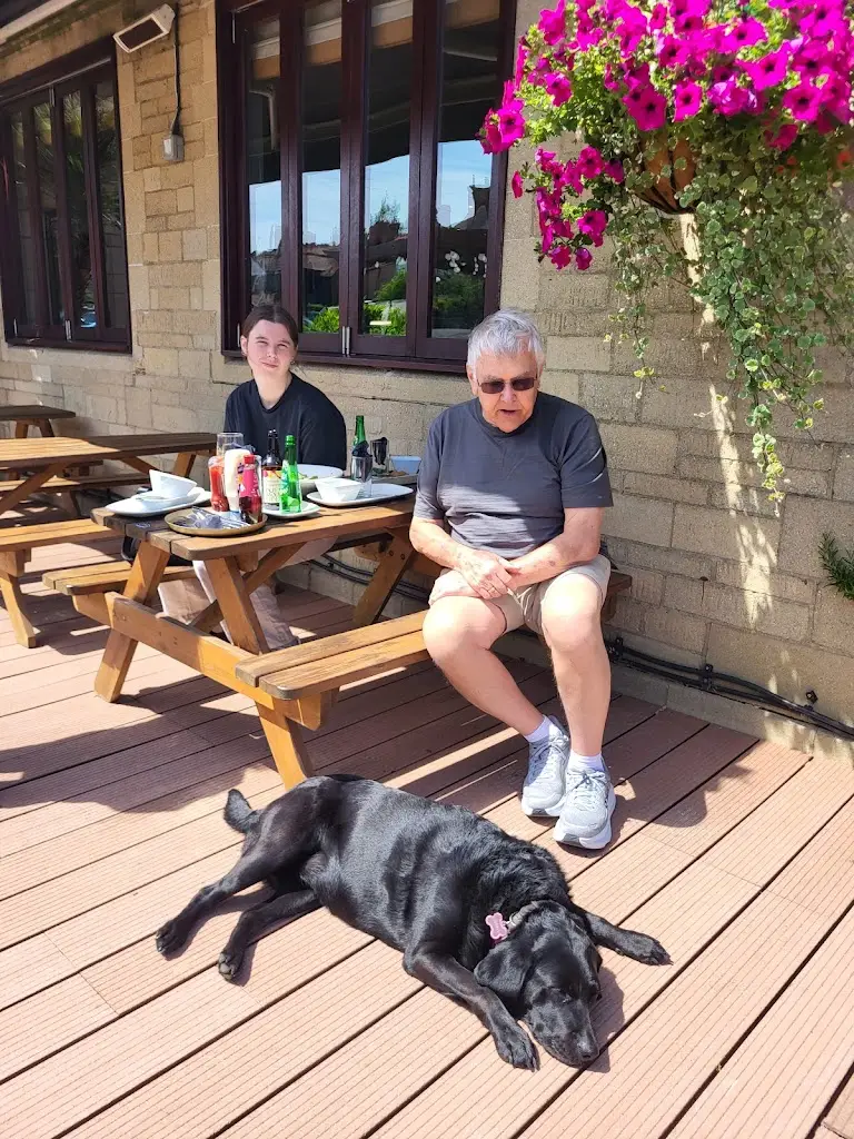 Melissa Anderson_The Windrush Inn_Ducklington_review