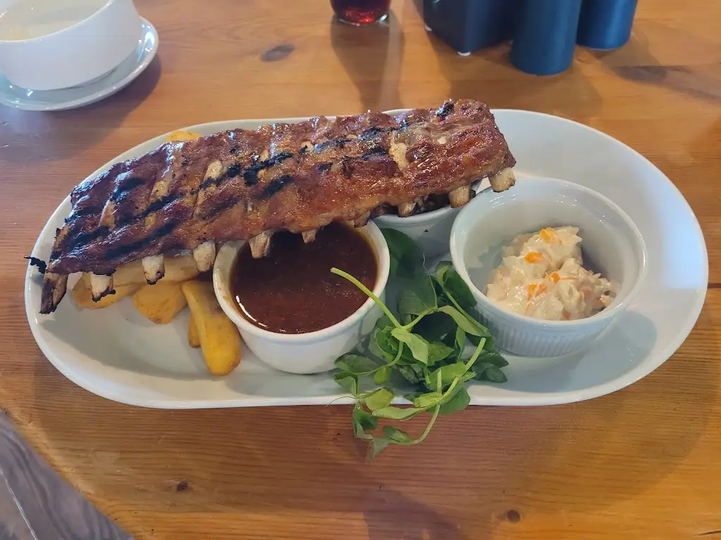 Jackie Jarvis_The Windrush Inn_Ducklington_review