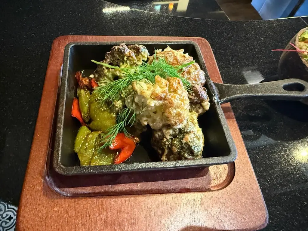 charan krishna_The Mayuri Indian Restaurant Bar_Dunchurch_review