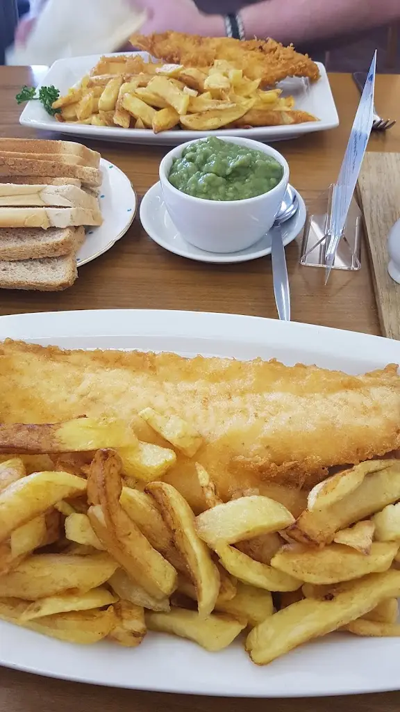 Menu_Walkers_East Ayton_image_5