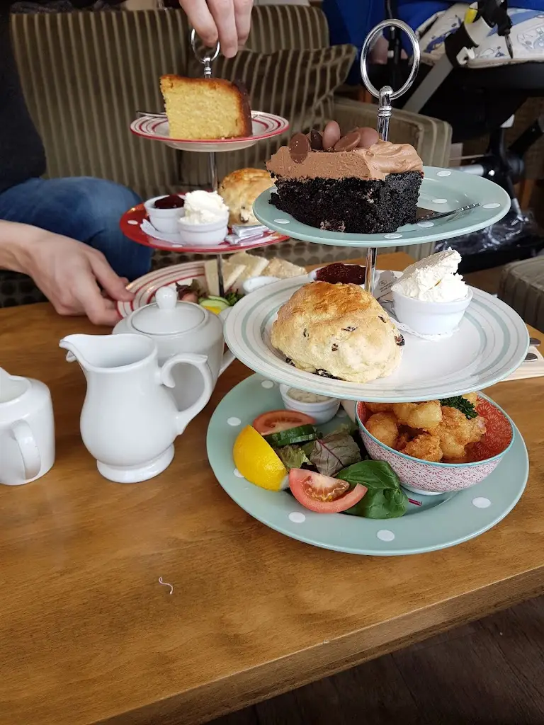 Menu_Walkers_East Ayton_image_7