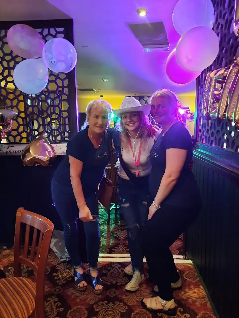 Janet Metcalfe_Eagle Inn_Eaglescliffe_review