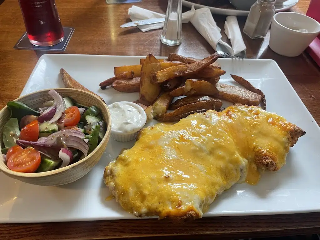 Canny Comps Ltd_Sir Thomas Brown_Eaglescliffe_review