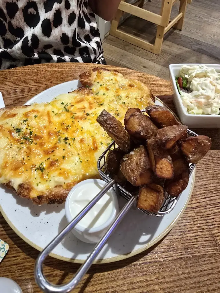 Sir Thomas Brown_Eaglescliffe_slider_image_2