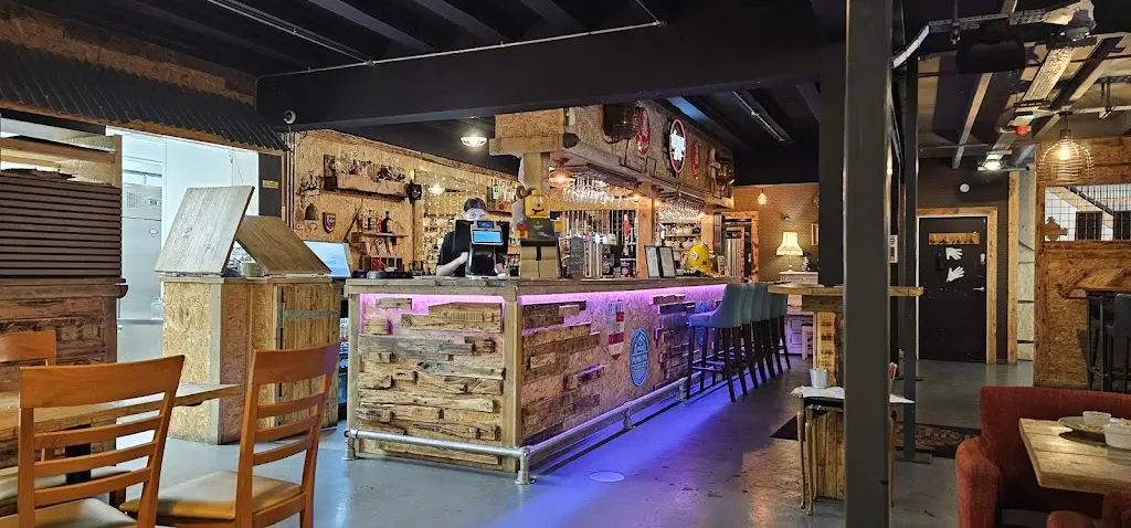 The Warehouse Kitchen & Bar_Eaglescliffe_slider_image_3