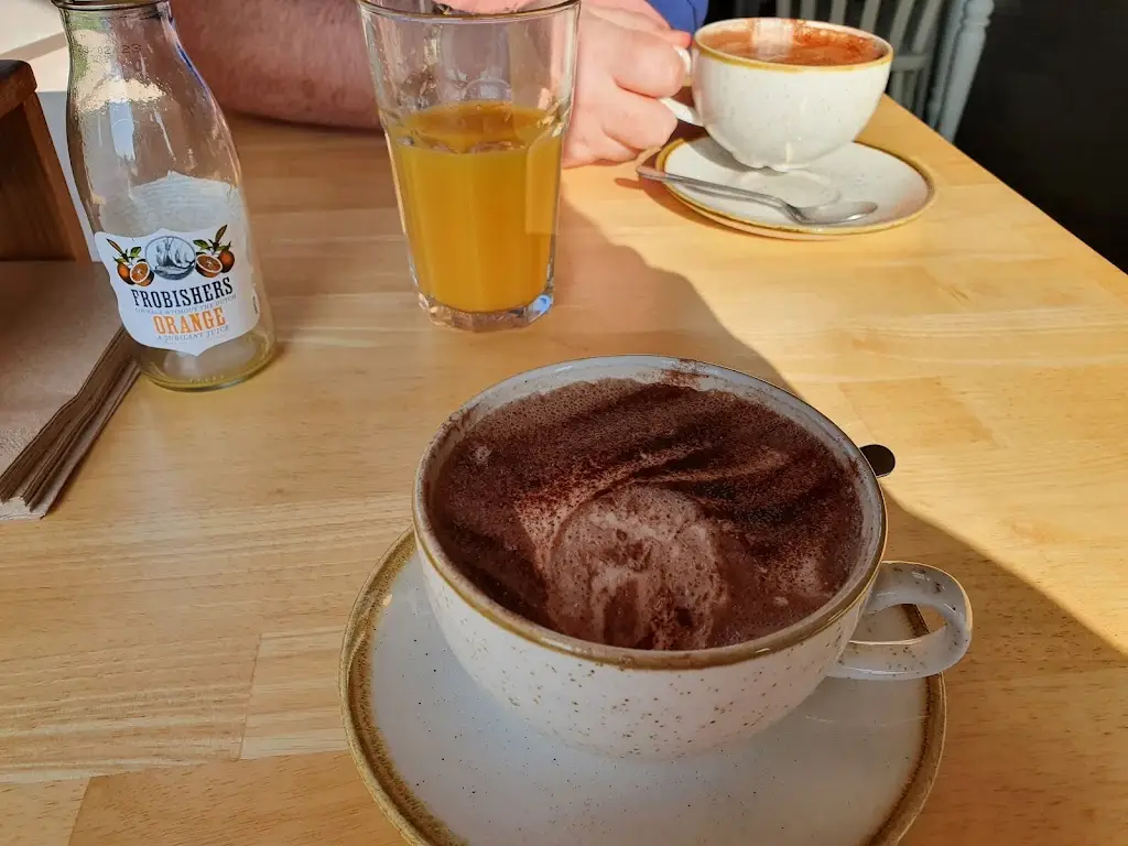 Menu_The Boathouse Cafe_Earls Barton_image_6