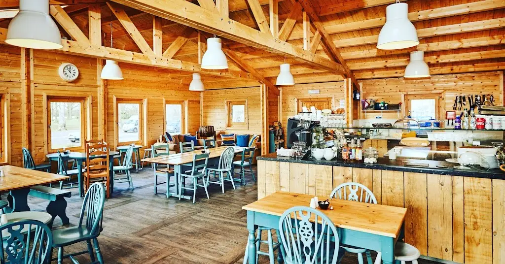 The Boathouse Cafe_Earls Barton_slider_image_1