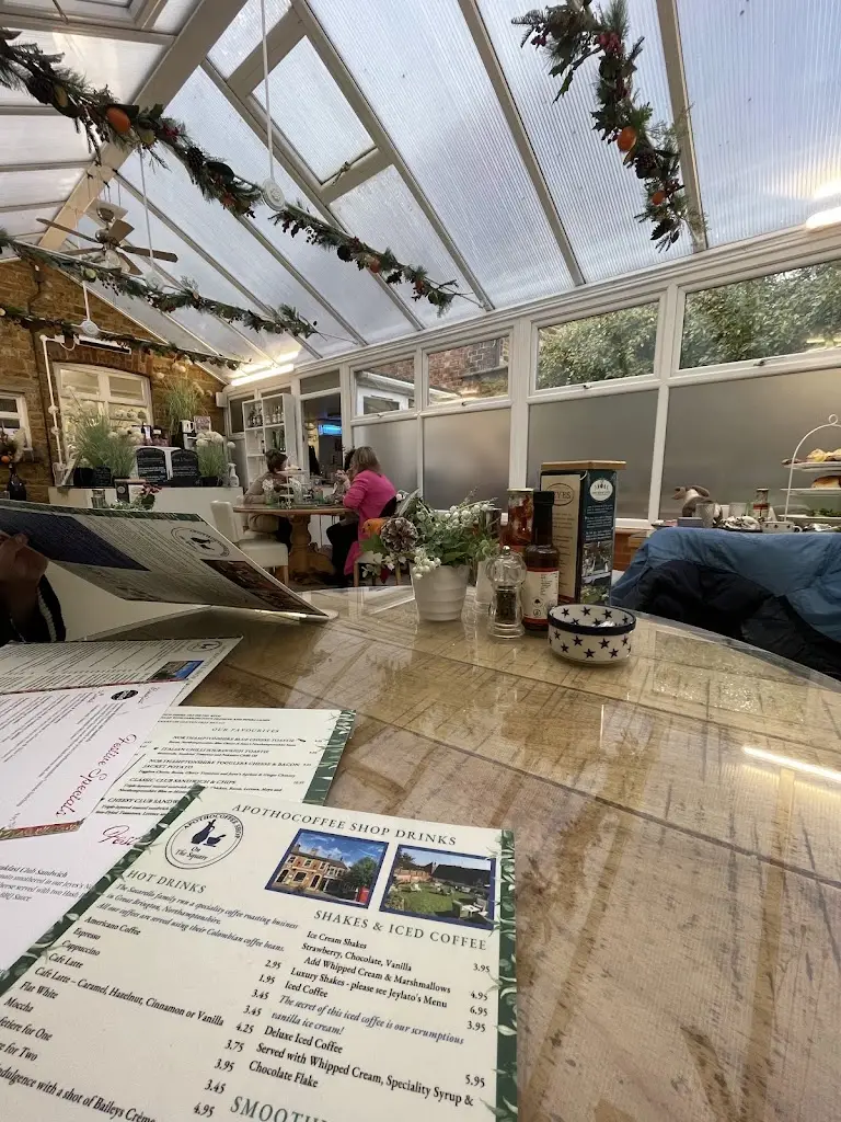 Menü_Jeyes of Earls Barton_Earls Barton_Bild_2