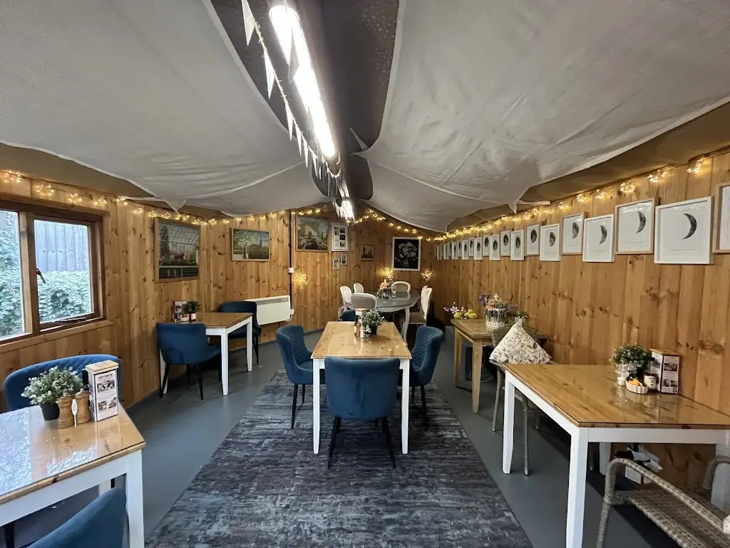 Jeyes of Earls Barton_Earls Barton_slider_image_1