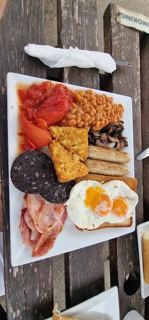 Gareth Williams_The Shed Cafe_Earls Barton_review