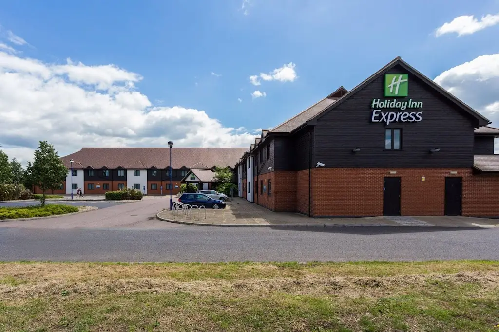 Holiday Inn Express Colchester by IHG restaurant in East Bergholt