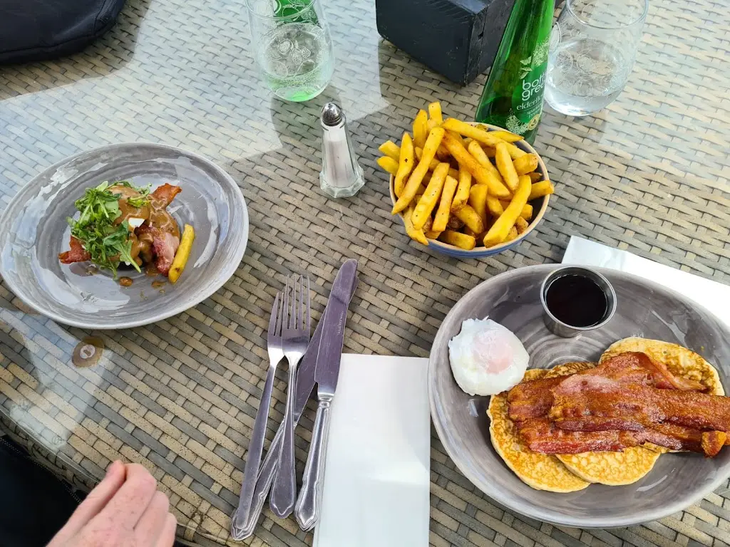 Chantell Riches_The Olive Branch_Easingwold_review