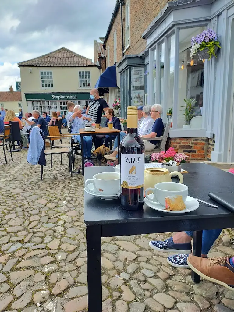 Chas Hills_The Fika Room_Easingwold_recensione