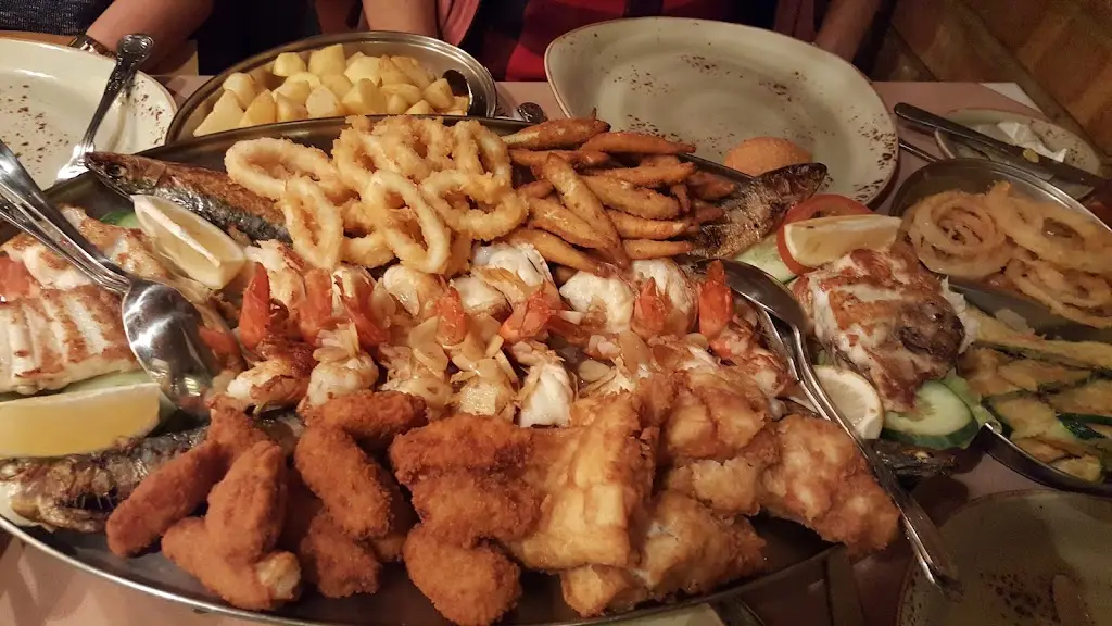 Menu_La Farola_East Grinstead_image_8