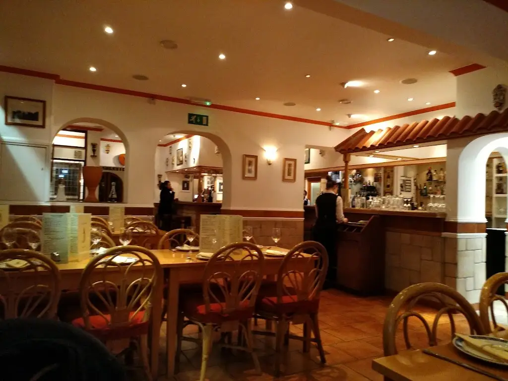 La Farola_East Grinstead_slider_image_1