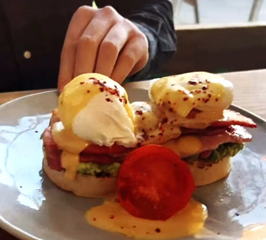 cserer eniko_Twenty Nine_East Grinstead_review