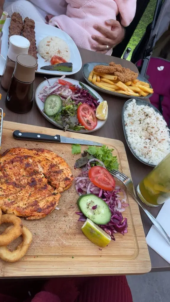 Haris Khan_Irmak Lounge_Dunstable_review