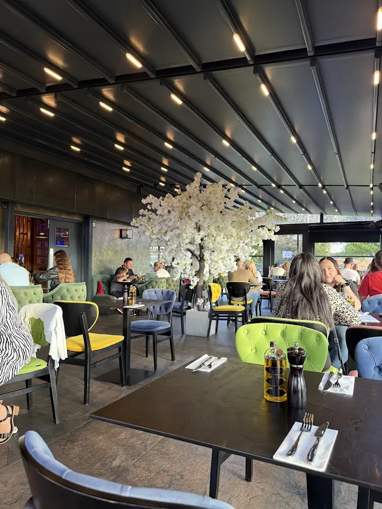 Carla Young_La Bella Calabria_Dunstable_review