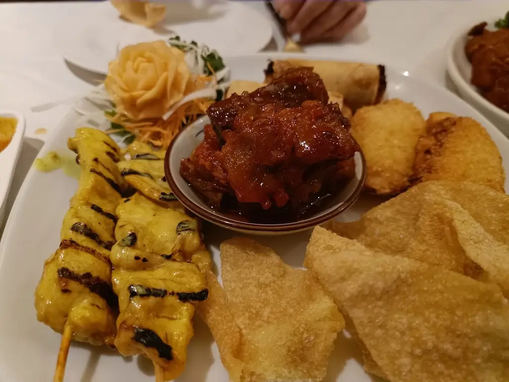 Giles Batchelor_Lumpini Thai Restaurant (Dunstable)_Dunstable_reseña