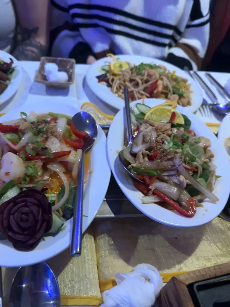 Coconut Garden_Dunstable_slider_image_2