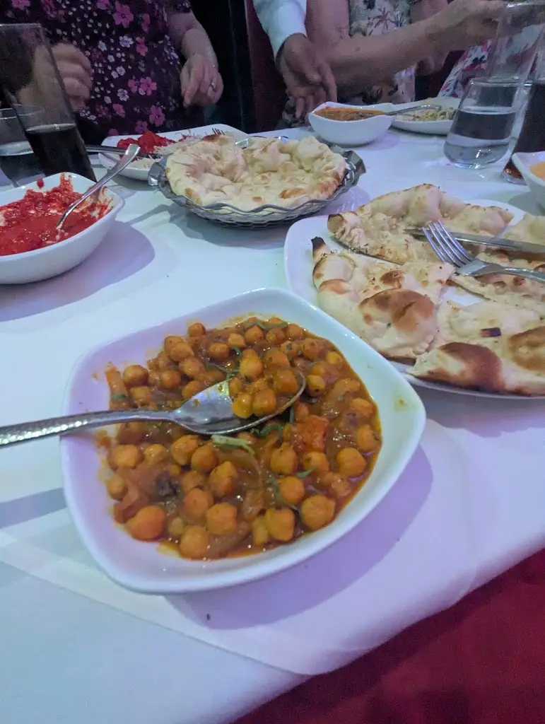 Abigail Monro_Vantage Indian Restaurant_Dunstable_Bewertung