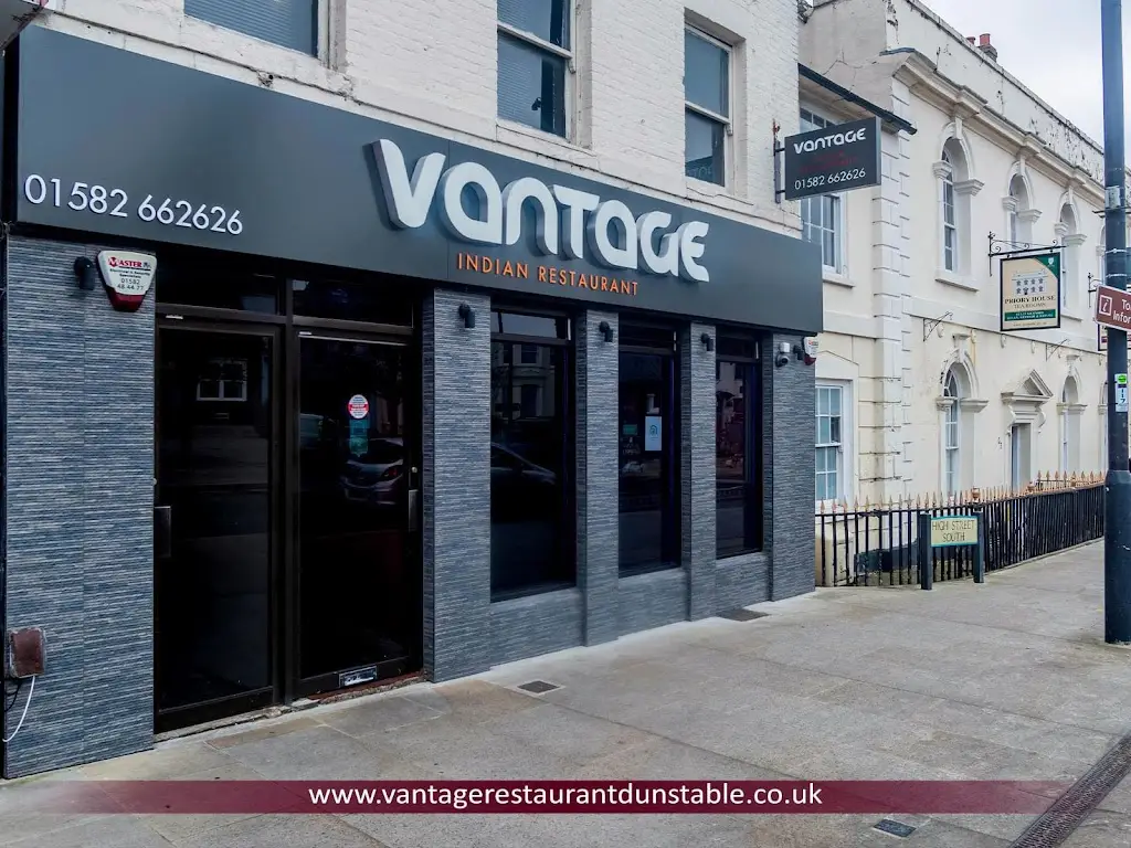 Vantage Indian Restaurant_Dunstable_slider_image_1